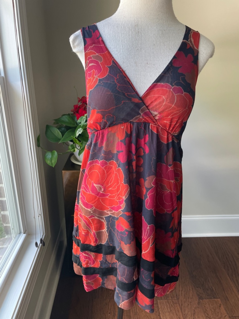 Floral Red & Pink V-Neck Chemise Dress